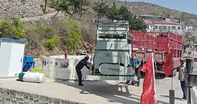 On-site Unloading, Installation, and Commissioning of HZS35 Concrete Batching Plant